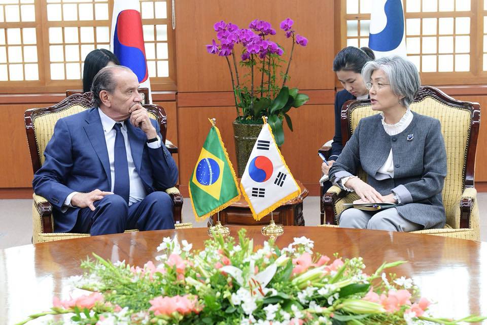 열일하는 강경화 장관 | 인스티즈