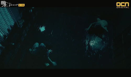 누구 몸 속에 들어가있는지 궁금한 손 the guest 박일도 귀신 | 인스티즈