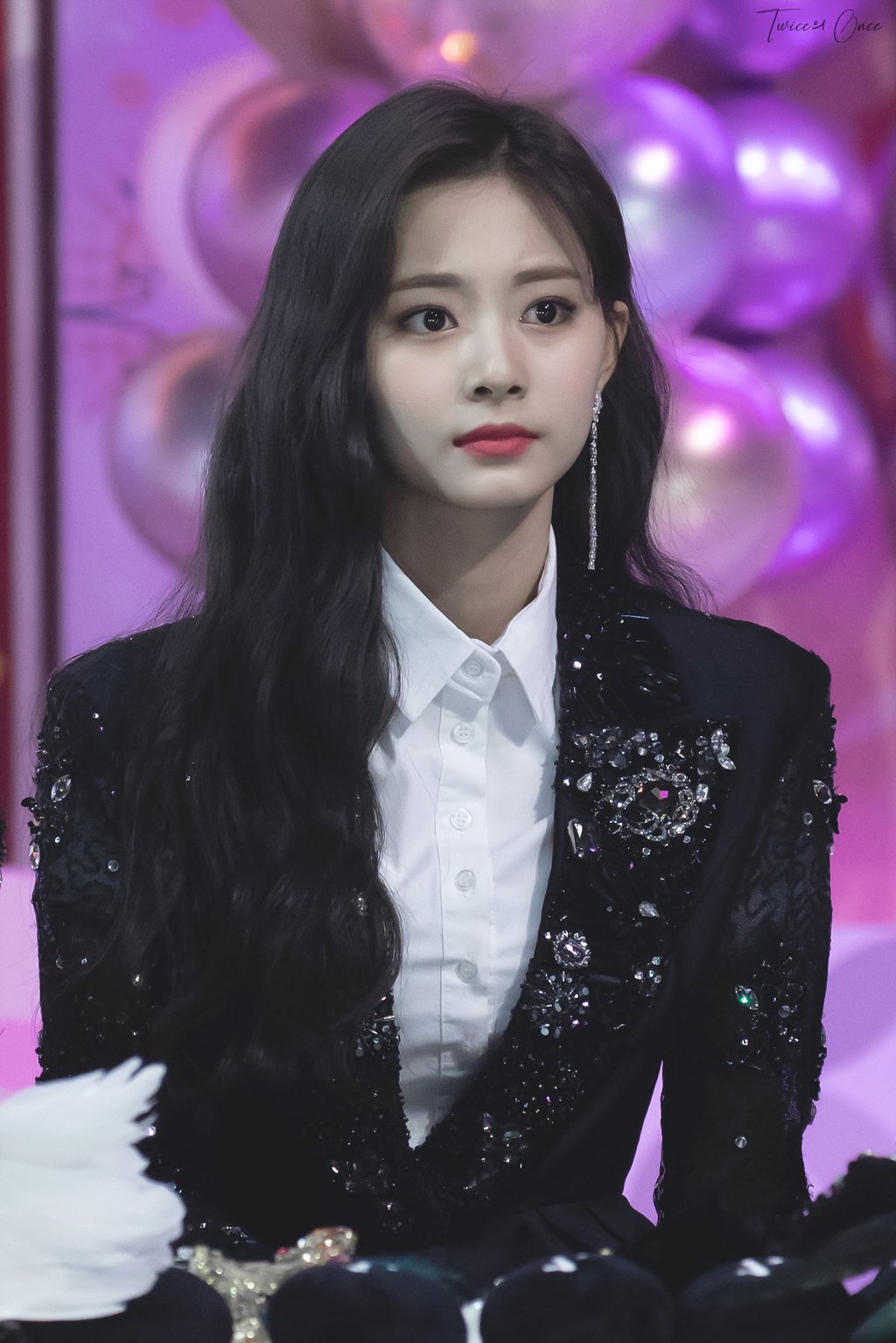 어제 골든디스크어워즈 트와이스 쯔위의 미모ㄷㄷㄷ.jpgif | 인스티즈