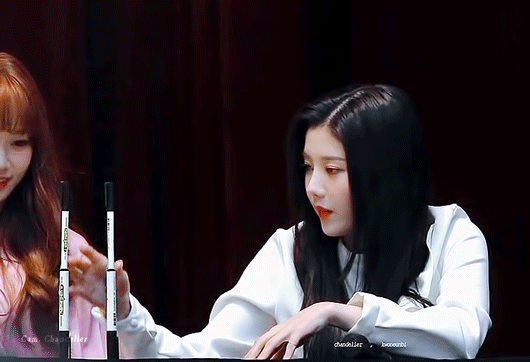 아이즈원) 알고보니 쌈아치.gif | 인스티즈