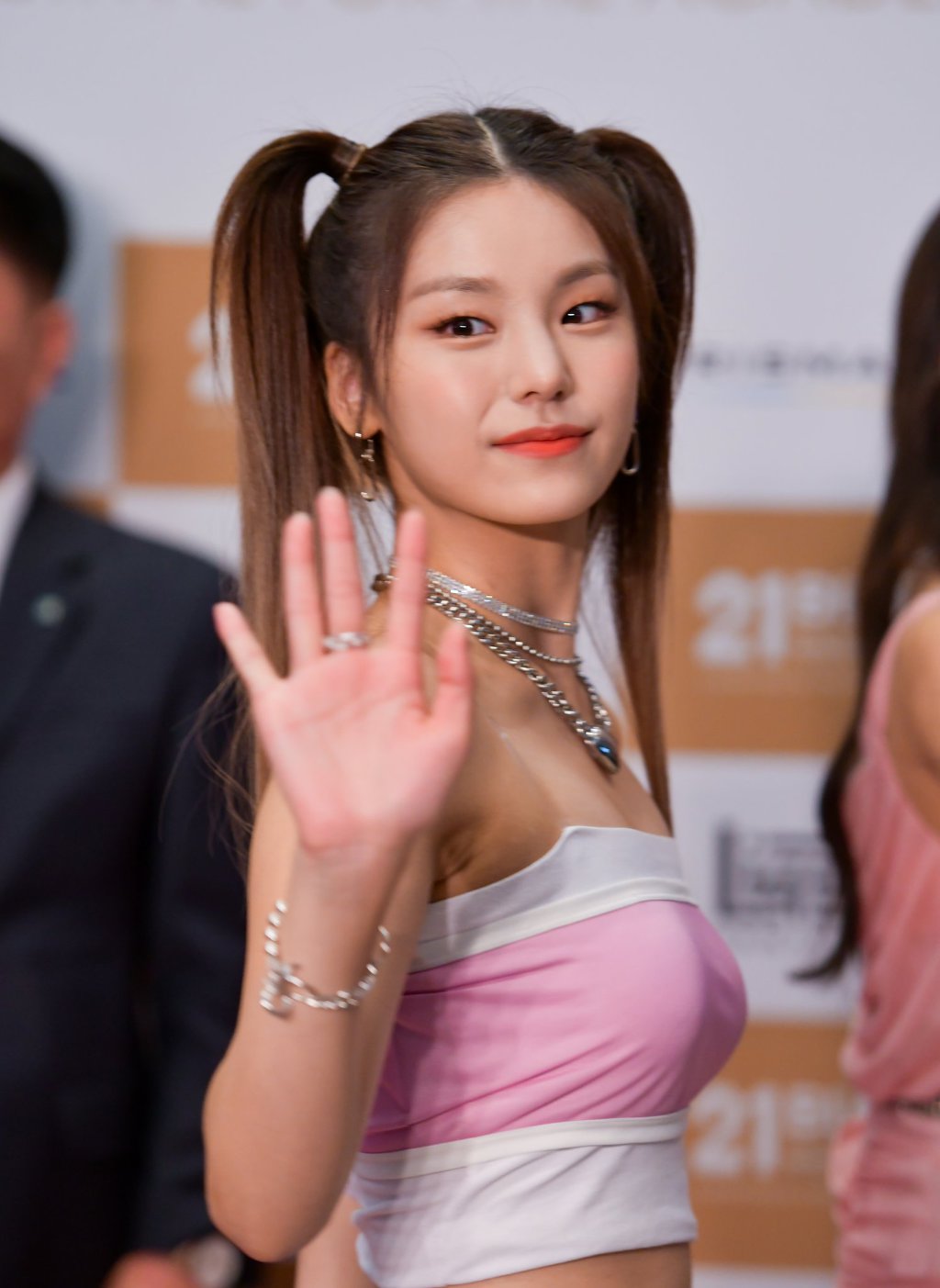 솔직히 좀 귀여운 ITZY 예지.jpgif | 인스티즈