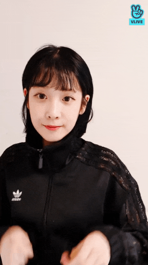 러블리즈 팬들은 잘 어울린다고 하는데 본인은 별로라고 하는 중.jpgif | 인스티즈