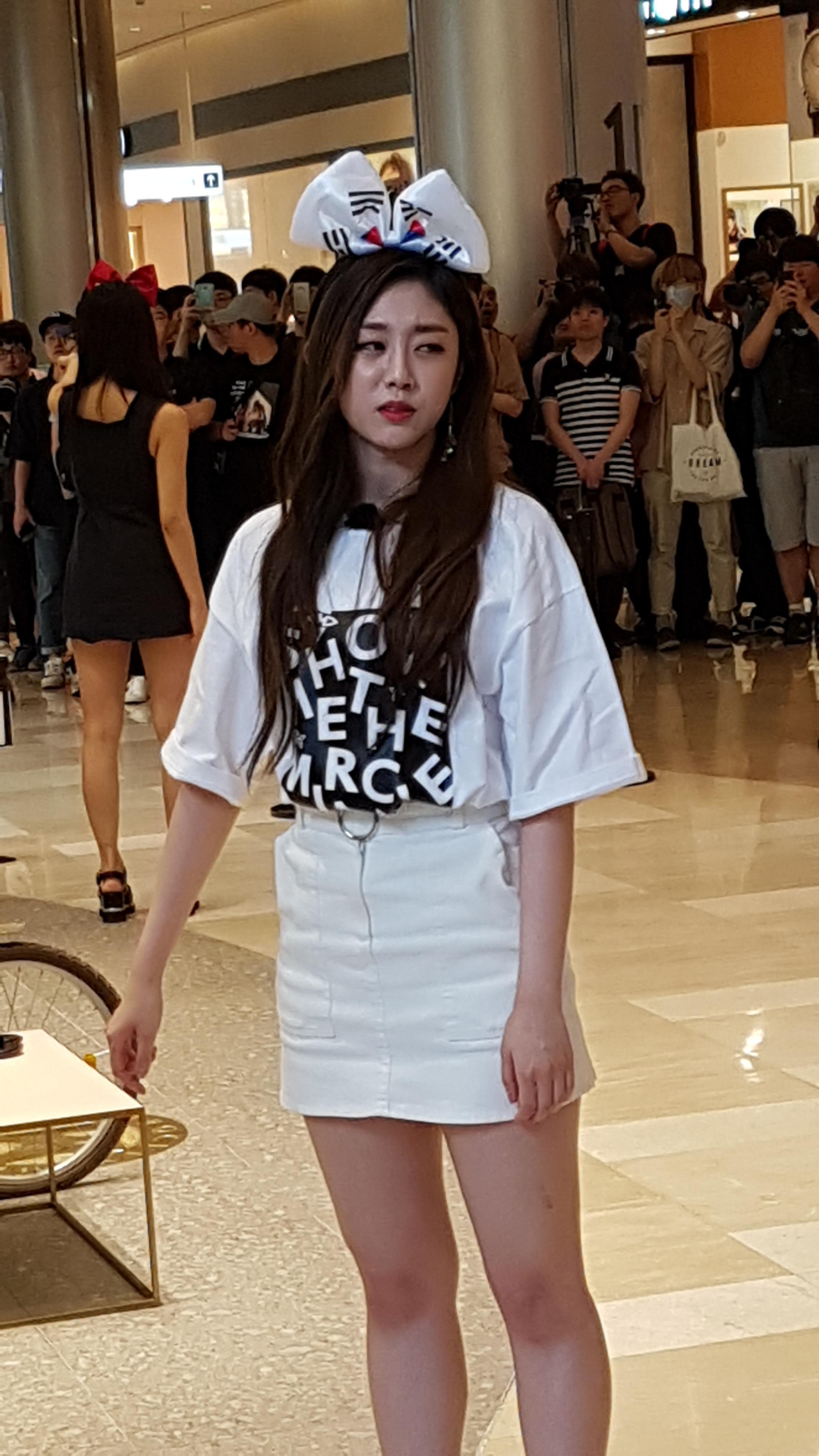 러블리즈 지수 실물을 느낄수 있는 사진 ㄷㄷ | 인스티즈