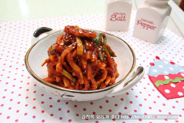 먹어보면 은근 맛잇는데 싫어하는 사람도 있음 | 인스티즈