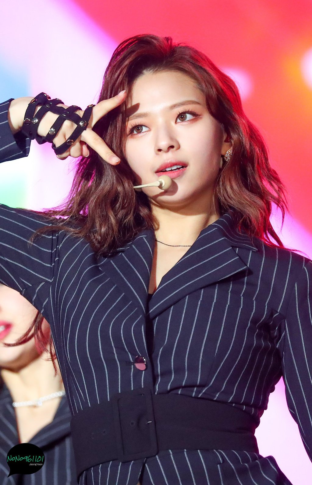 요즘 너무 이쁜 정연이 광주 슈퍼콘서트 | 인스티즈